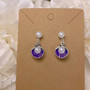 Purple and Silver Clamshell & Pearl Dangly Earrings NWT